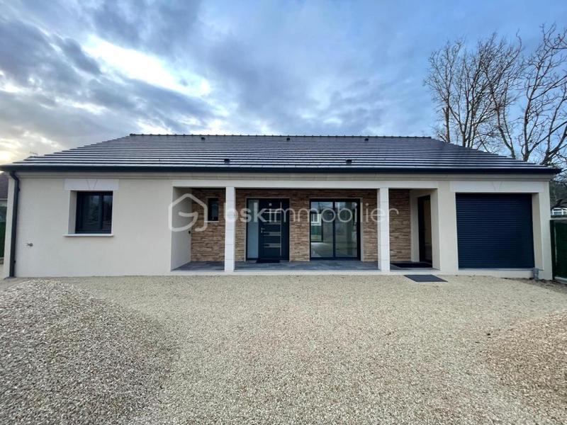 Maison - 104 m² - 5 pièces