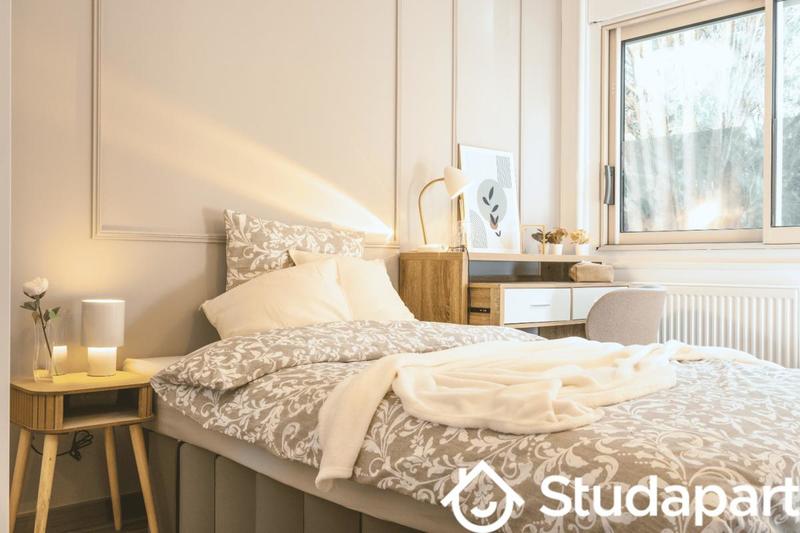 Chambre - 10 m² - 1 pièce