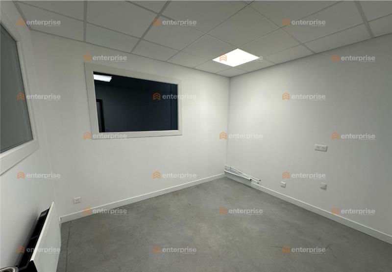 Local d'activité / Entrepôt - 292 m²