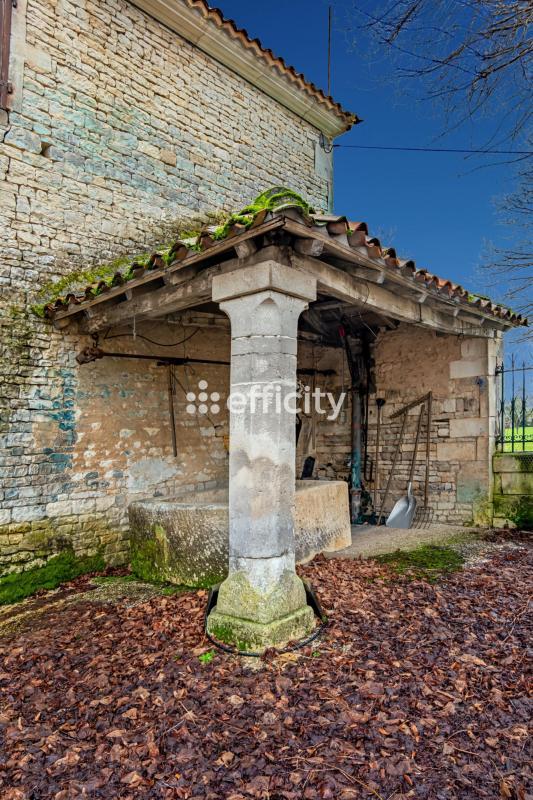 Demeure - 425 m² - 15 pièces