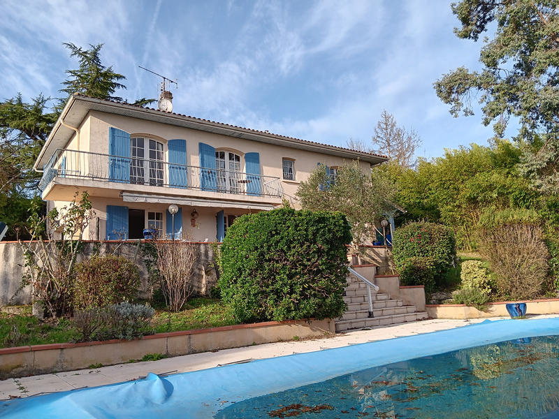 Maison - 148 m² - 7 pièces