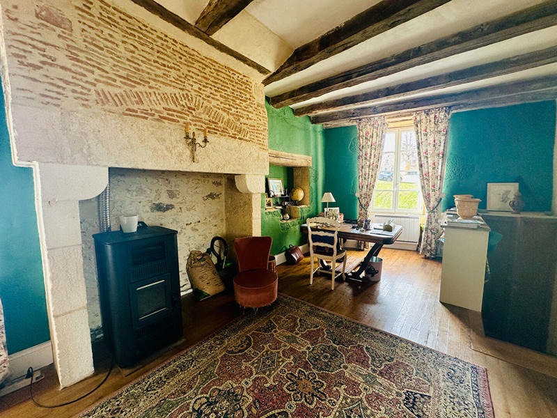 Maison - 322 m² - 9 pièces