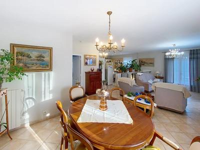 Maison - 167 m² - 4 pièces