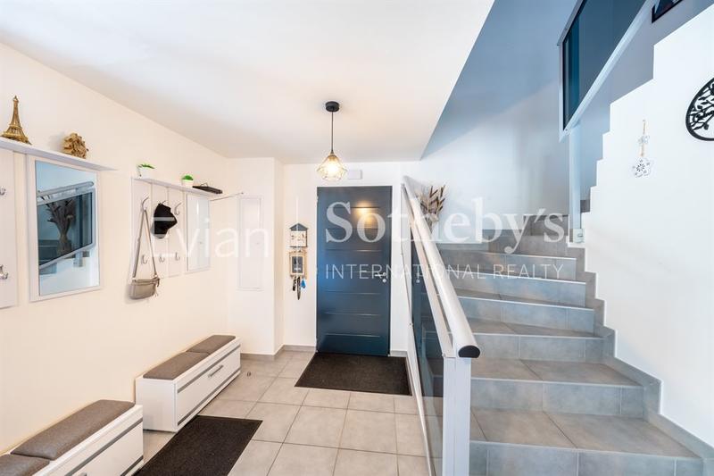 Maison - 200 m² - 6 pièces