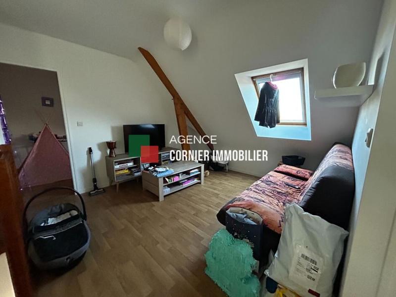 Maison - 104 m² - 4 pièces