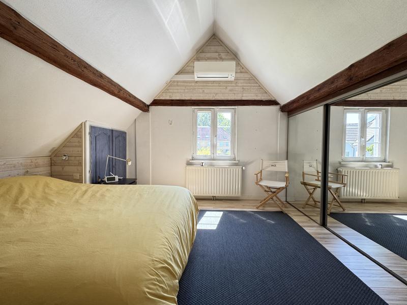 Maison - 170 m² - 6 pièces