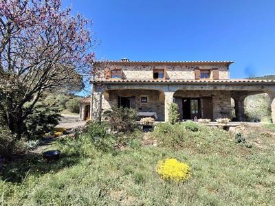 Maison - 170 m² - 8 pièces