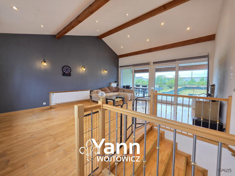 Maison - 160 m² - 6 pièces