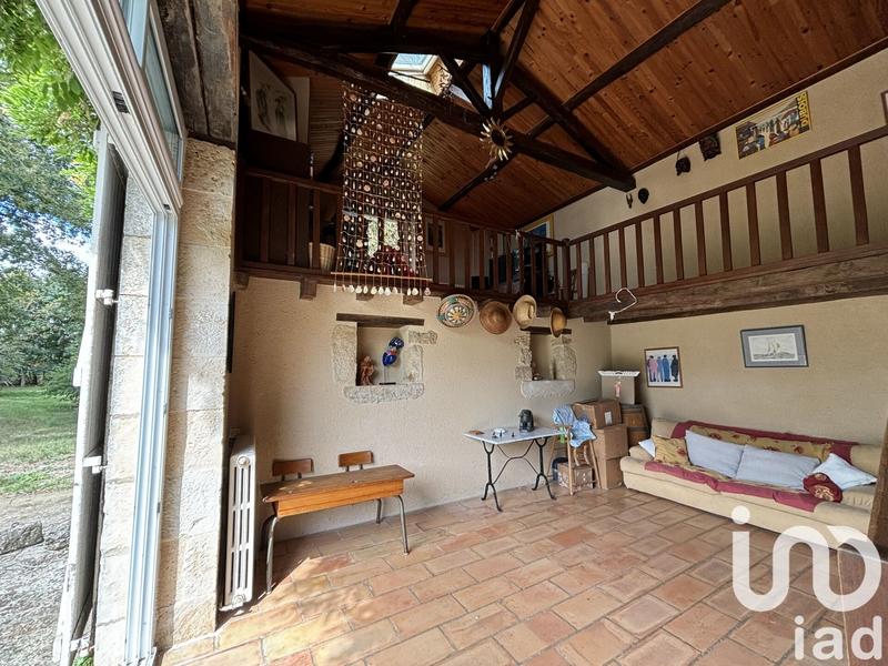 Maison - 240 m² - 6 pièces