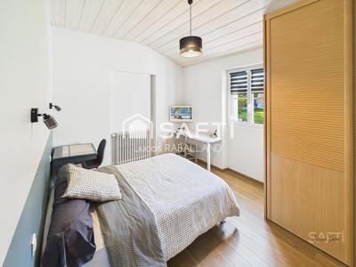 Maison - 157 m² - 7 pièces