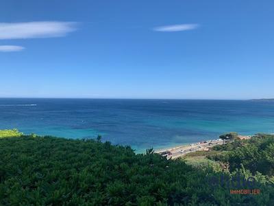 Maison - 300 m² - 6 pièces