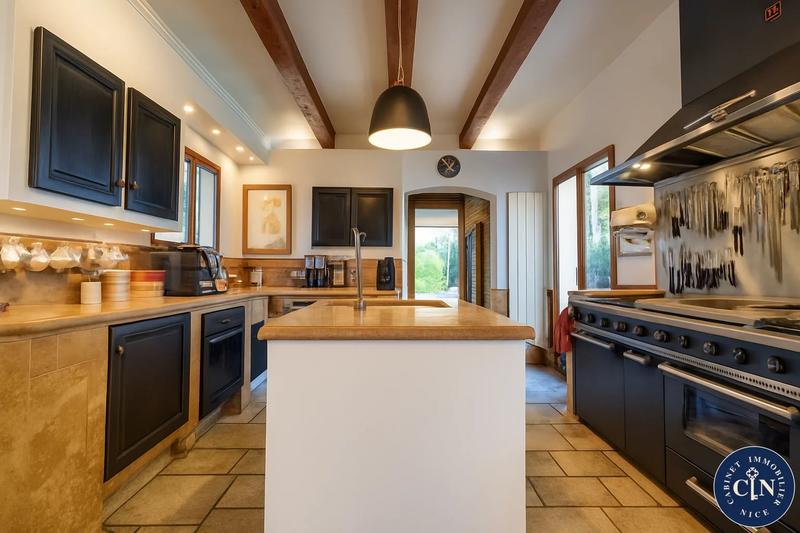 Maison - 164 m² - 5 pièces