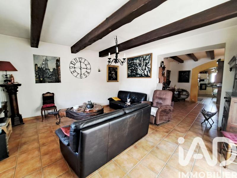 Maison - 220 m² - 7 pièces