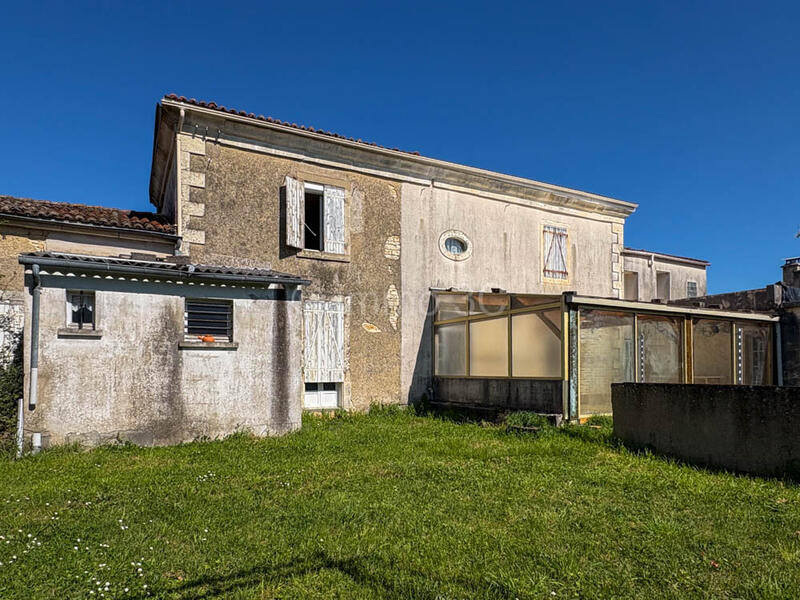 Maison bourgeoise - 210 m² - 8 pièces