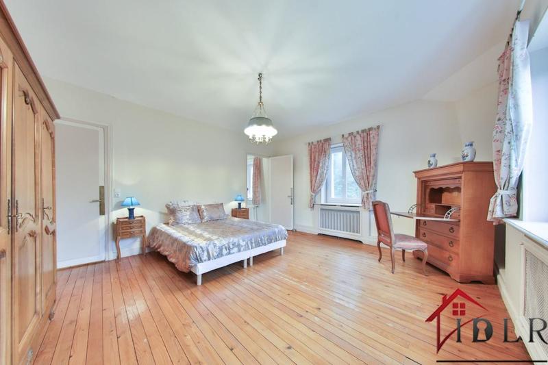 Château - 386 m² - 15 pièces