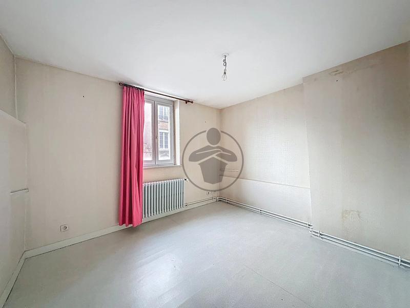 Immeuble - 131 m² - 9 pièces