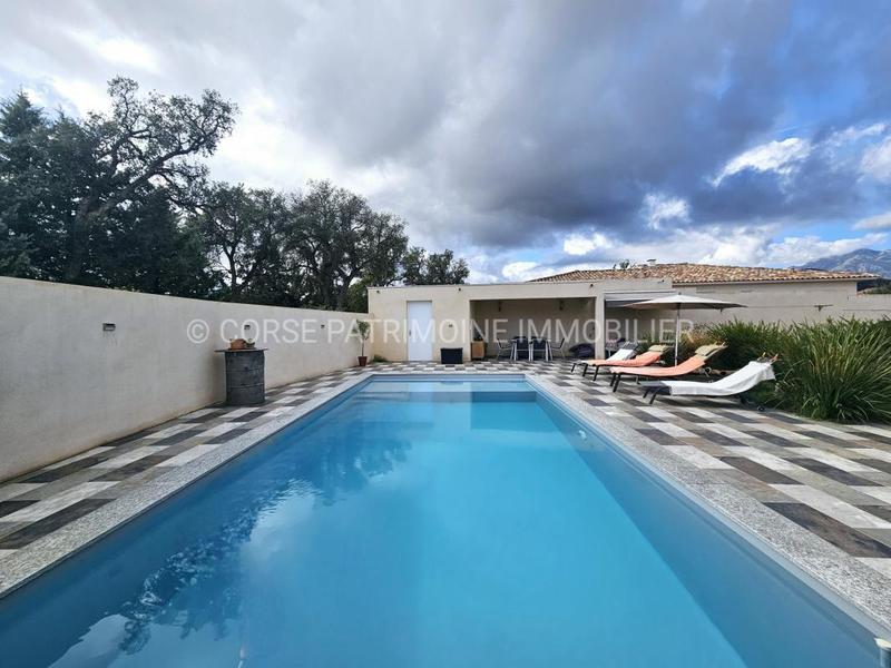 Villa - 152 m² - 4 pièces