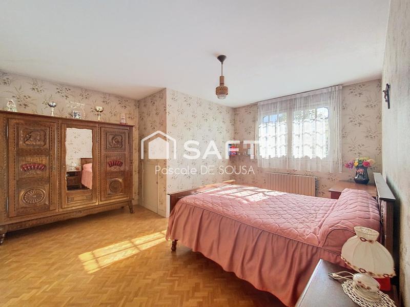 Maison - 141 m² - 8 pièces