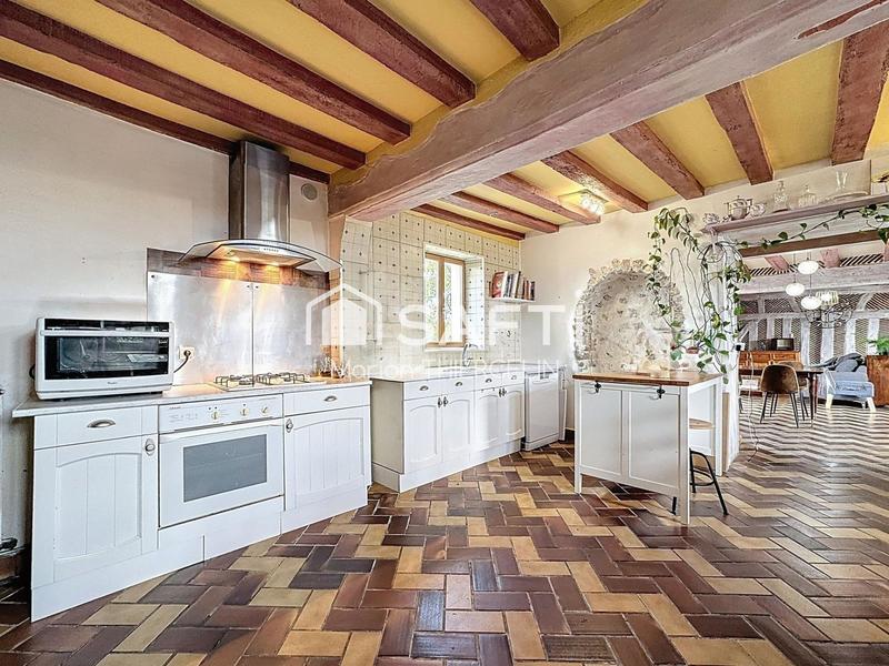 Maison - 180 m² - 5 pièces