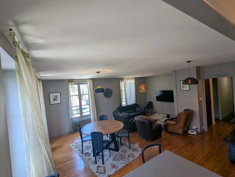 Appartement - 92 m² - 4 pièces