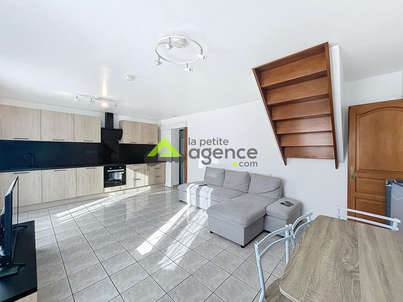 Maison - 95 m² - 4 pièces