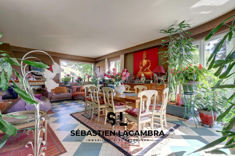 Propriété - 328 m² - 10 pièces