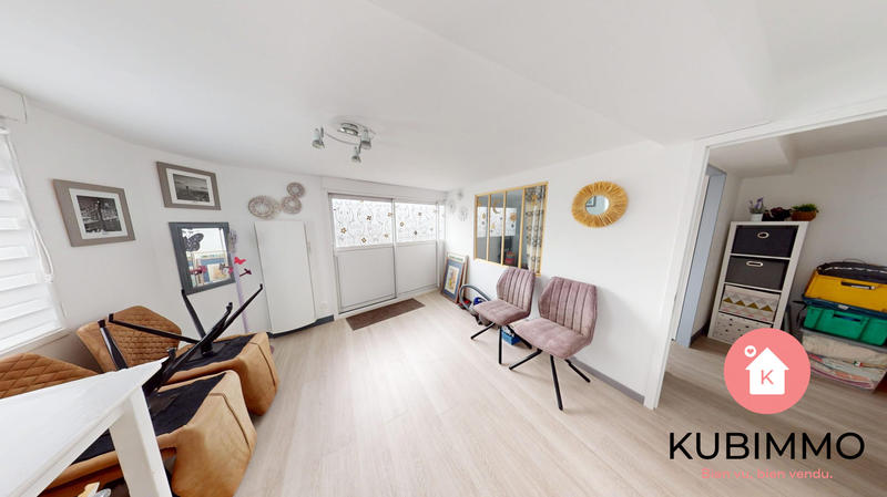 Maison - 230 m² - 9 pièces