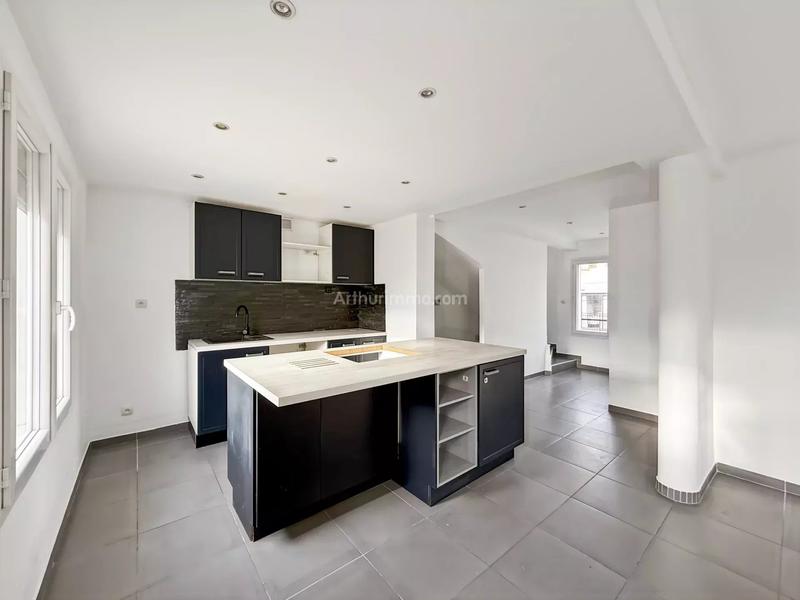 Appartement - 90 m² - 4 pièces