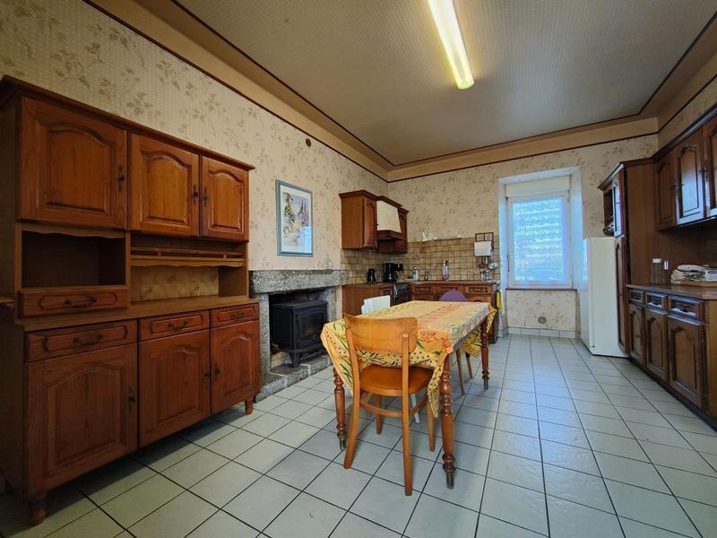 Maison - 145 m² - 5 pièces