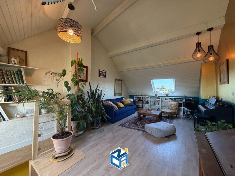 Appartement - 99 m² - 5 pièces