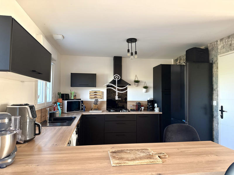 Maison - 93 m² - 5 pièces