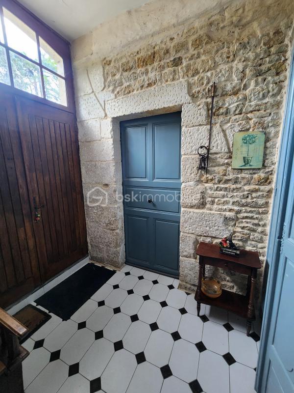 Maison en pierre - 250 m² - 7 pièces