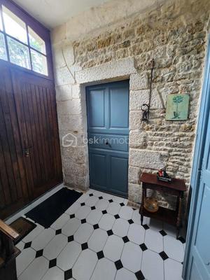 Maison en pierre - 250 m² - 7 pièces
