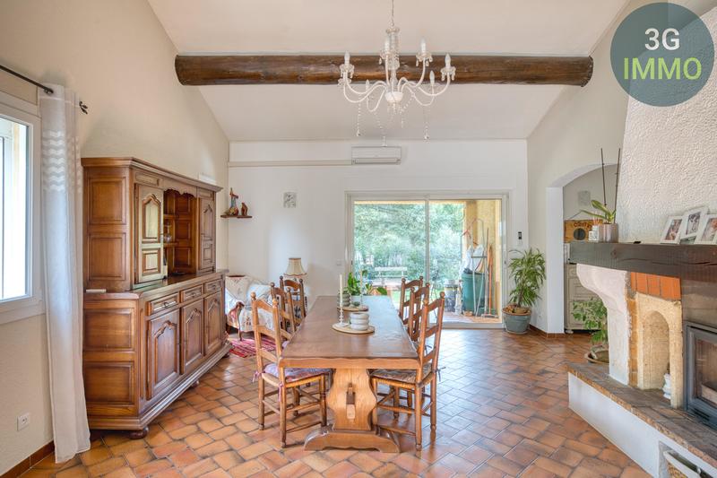 Villa - 167 m² - 6 pièces