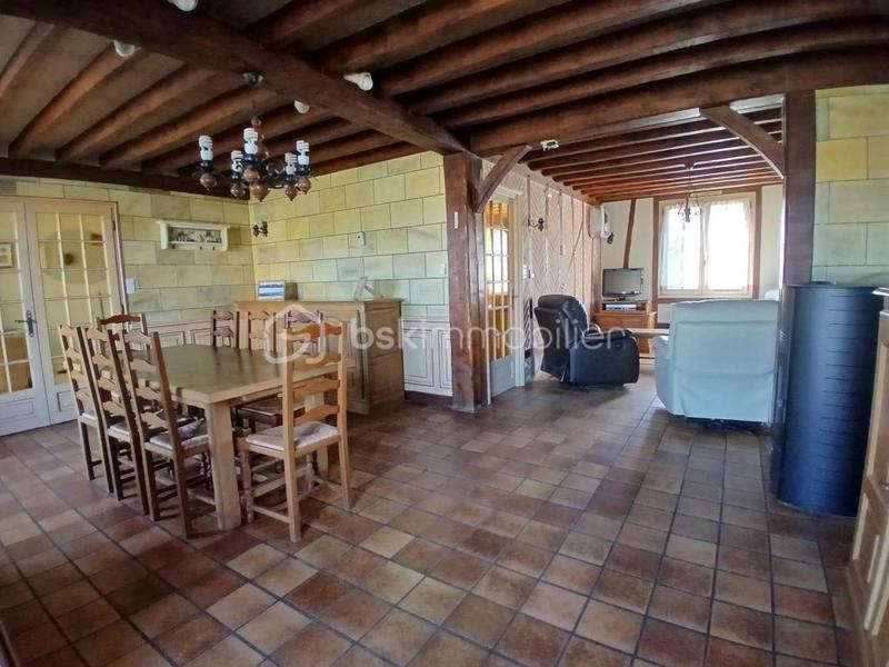 Maison - 163 m² - 8 pièces