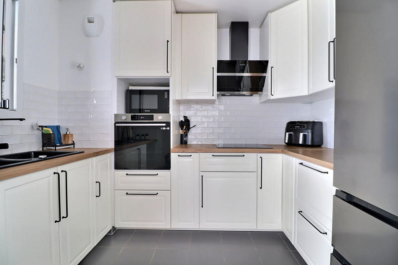 Appartement - 105 m² - 4 pièces