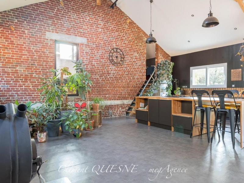 Maison - 225 m² - 7 pièces