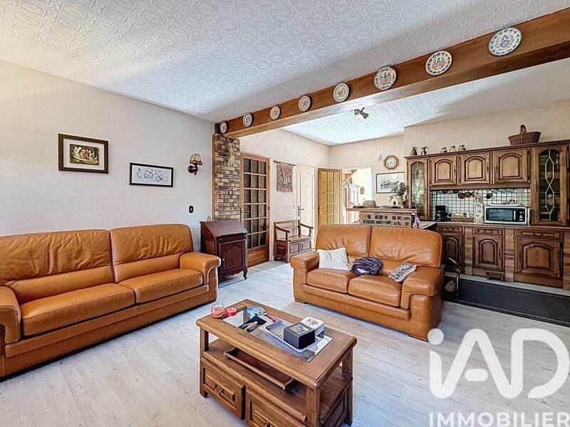 Maison - 111 m² - 6 pièces