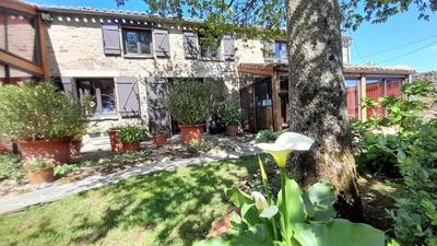 Maison - 182 m² - 6 pièces