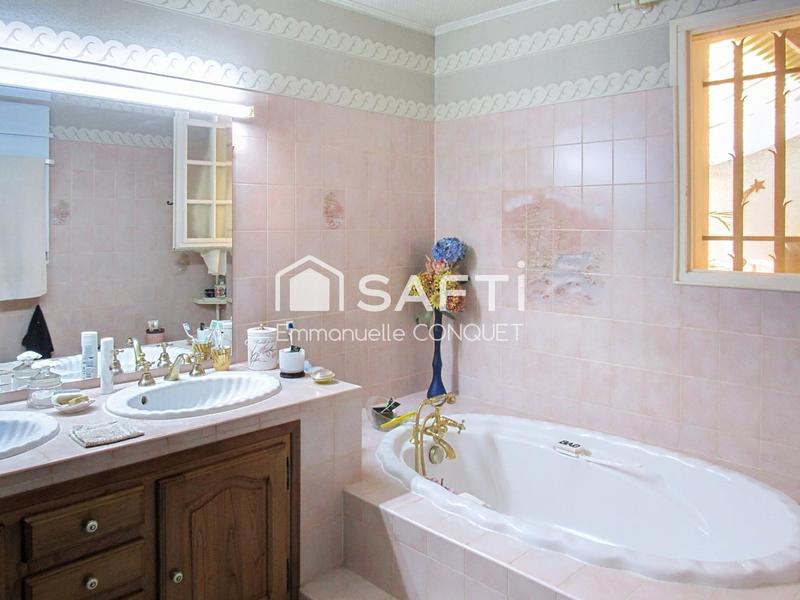 Maison - 178 m² - 8 pièces