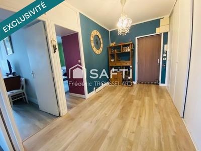 Appartement - 79 m² - 5 pièces