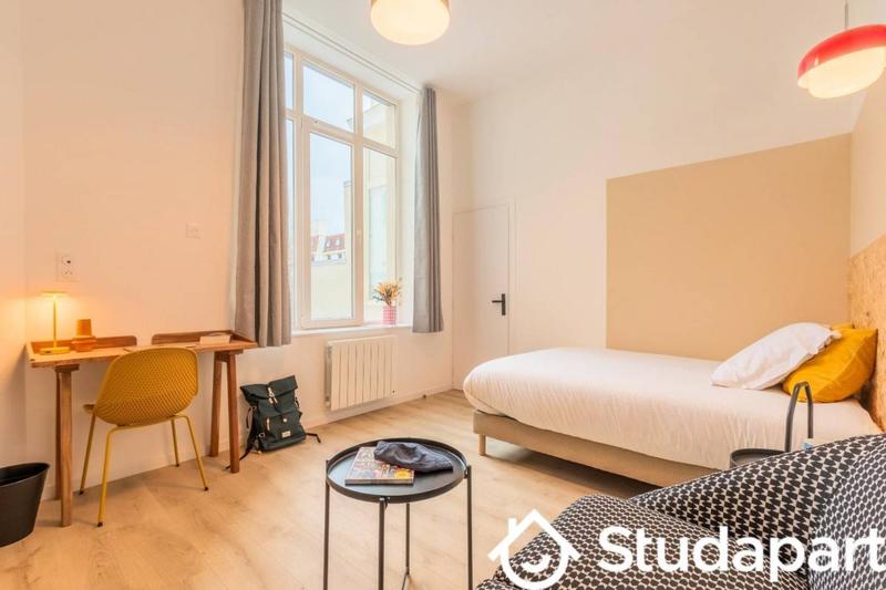 Chambre - 9 m² - 1 pièce