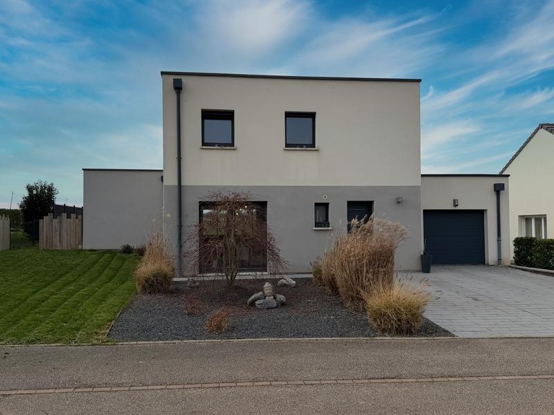 Maison - 189 m² - 7 pièces