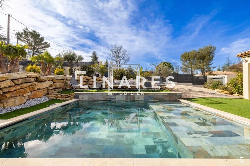 Villa - 162 m² - 6 pièces