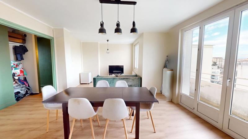 Appartement - 76 m² - 4 pièces