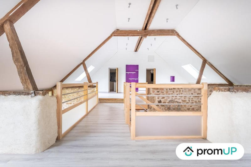 Maison traditionnelle - 177 m² - 4 pièces