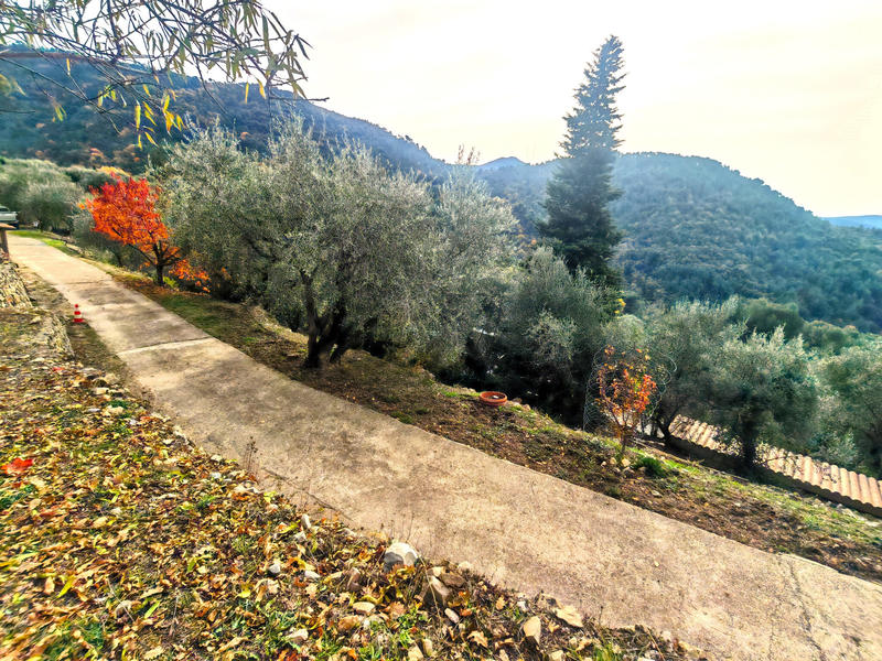 Propriété - 85 m² - 3 pièces