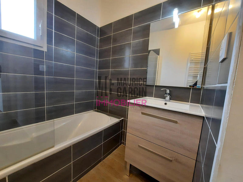 Maison - 85 m² - 5 pièces