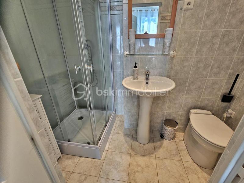 Maison - 265 m² - 8 pièces