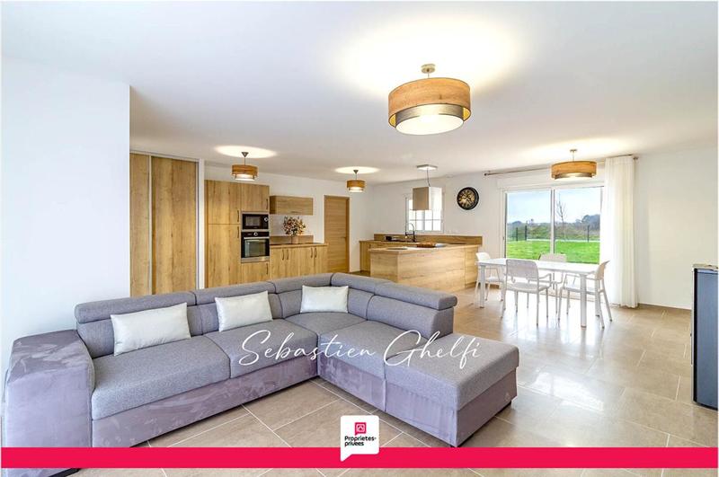 Maison - 138 m² - 7 pièces